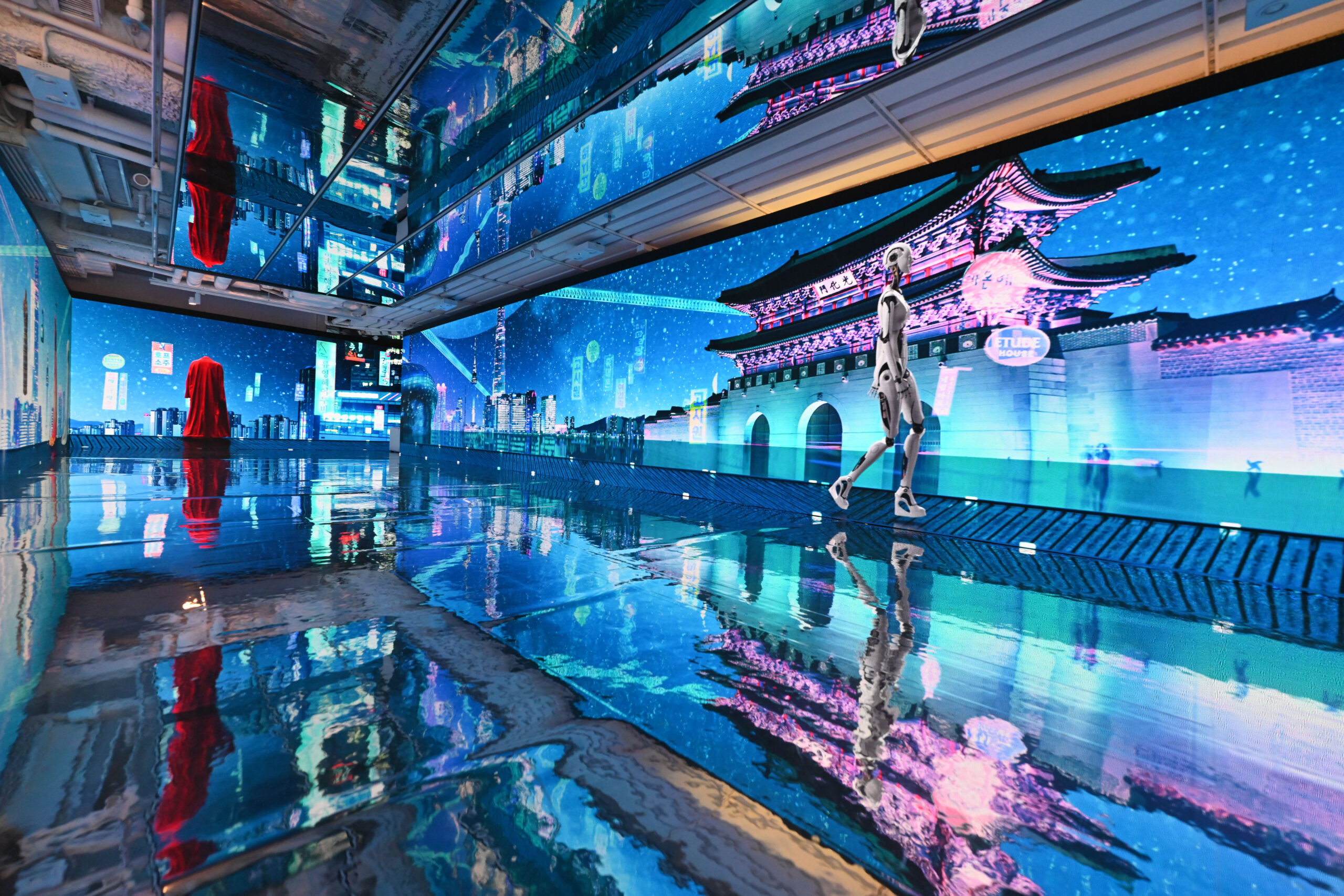 Hong Kong’s First-Ever Virtual Fashion Show and Immersive Metaverse Experience 13